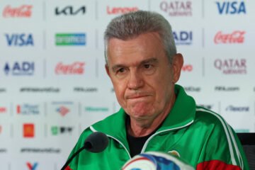 Aguirre recibirá como “patada en el estómago” cambio de horario de partido con Inglaterra