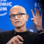El CEO de Microsoft alerta del coste oculto de la IA: «Las empresas están pagando dos veces»