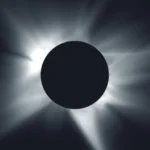 Un superordenador español adelanta cómo se verá el Sol durante el eclipse total de agosto