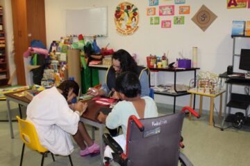 Más de mil 800 estudiantes hospitalizados han recibido apoyo educativo