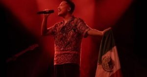 Rinden homenaje e Bruno MarJASON MARS & THE 24K MAGICS | Rinden homenaje e Bruno Mars