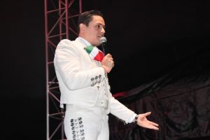 Adrián Bedolla “El Jilguerillo” conquista el Fan Festival 2026