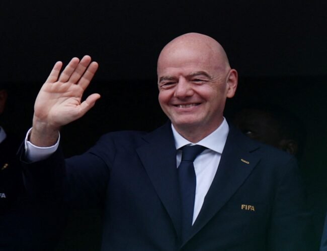 FIFA confirma idea de crear una filial de su propiedad para operaciones comerciales; UEFA advierte
