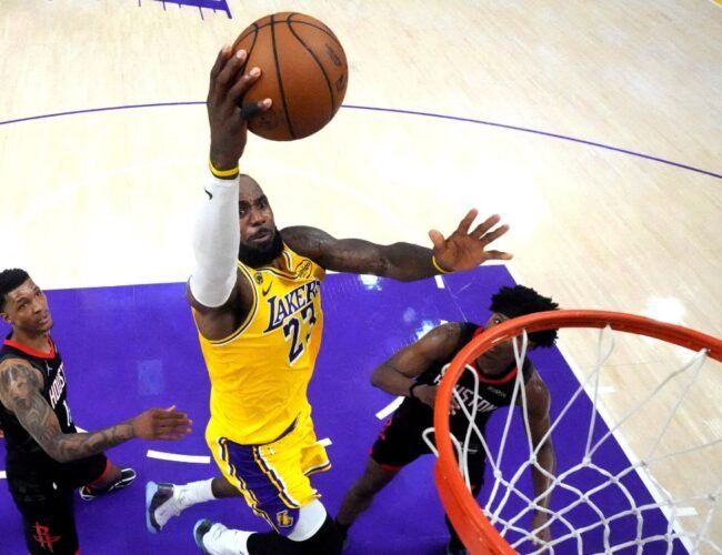 LeBron James ficha por los Philadelphia 76ers