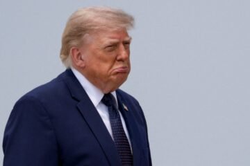 Trump amenaza a Canadá con más aranceles por incendios que afectan a EE. UU.