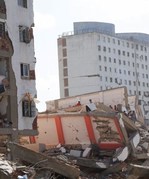 Venezuela ya supera los 5,000 muertos por el doble terremoto
