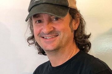 Jeff Smith, leyenda de la historieta: «‘Bone’ es uno de los libros más censurados de Estados Unidos»