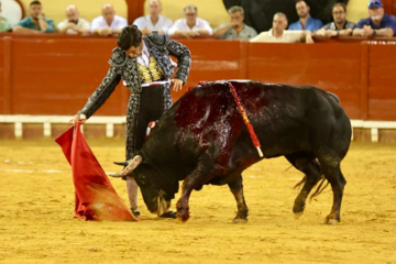 La última lección de Morante entre la apoteosis de los otros en El Puerto de Santa María