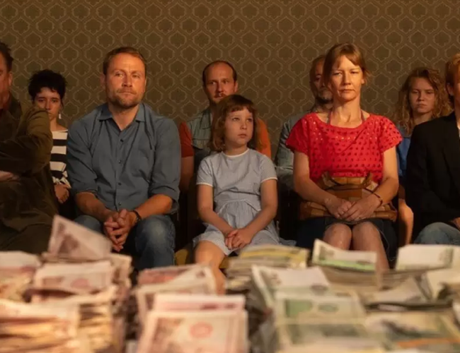 Este/Oeste: La reunificación alemana como comedia fallida (**)