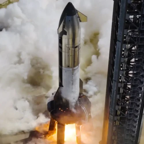 Malas noticias para Elon Musk: SpaceX intentará atrapar la primera etapa de Starship a finales de año