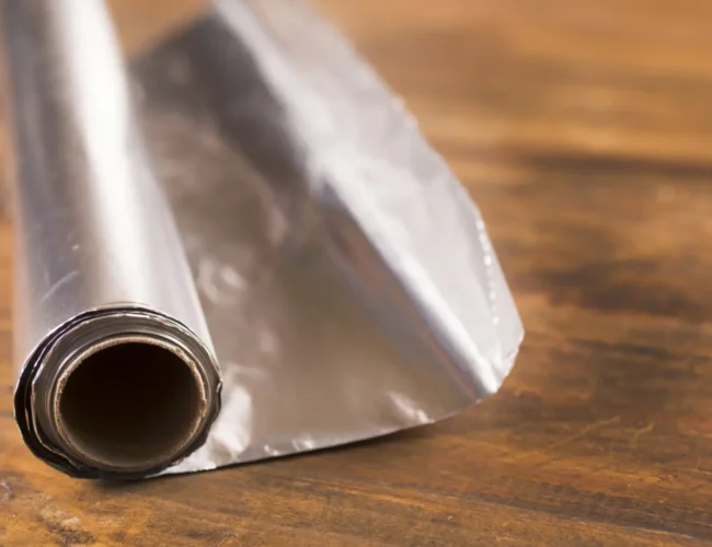El truco del papel de aluminio para proteger las tarjetas y las llaves del coche frente a los robos