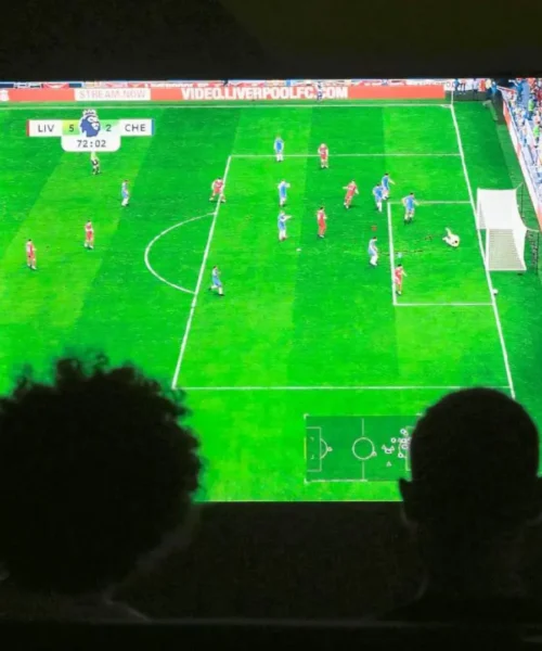 El fútbol vuelve a tu televisor: estos son los partidos que podrás ver gratis esta temporada
