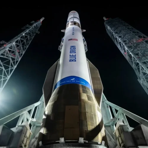 Blue Origin amplía sus planes: construirá otra plataforma de lanzamiento para dar paso al nuevo cohete New Glenn