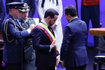 Promete De la Espriella combatir el ‘narcoterrorismo’ en Colombia