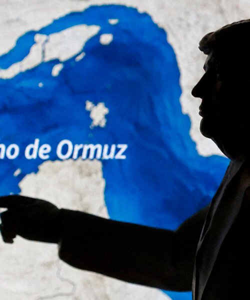 Trump advierte que el estrecho de Ormuz abrirá ‘muy pronto’ o Irán recibirá ‘un golpe muy duro’