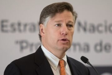 Landau llama a no distraer agenda México-EE. UU. por ‘drama político’