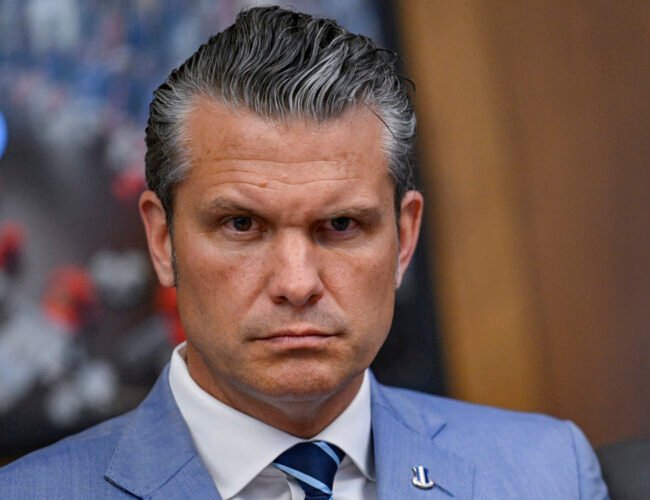 EE.UU. no descarta una intervención militar en Cuba, advierte Hegseth