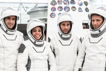 La NASA retrasa un vuelo tripulado tras detectar una fuga en la Dragon de SpaceX antes del lanzamiento