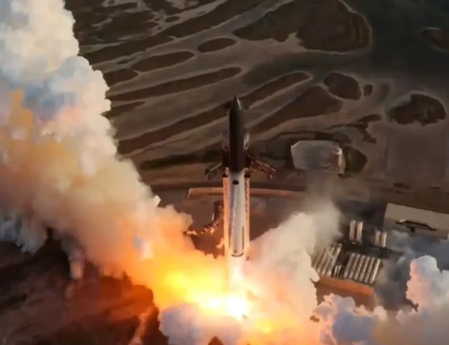 SpaceX quiere hacer historia: Starship despega con éxito y afronta su primer vuelo orbital de 10 horas