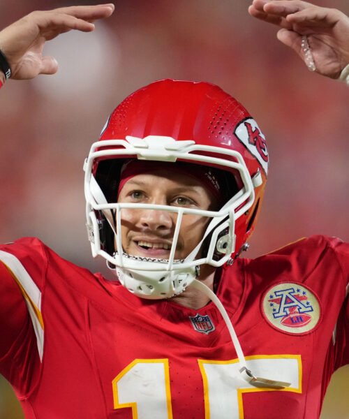 Mahomes tiene un regreso triunfal en la NFL tras nueve meses lesionado
