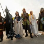 Siete horas de cola por Marvel, 250 euros por una foto y un autógrafo de Frodo y MacGyver contra Trump en la Comic-Con de Málaga: «Es un pedazo de mierda»