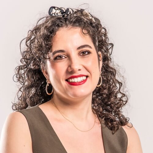 Aida dos Santos, Premio Nacional de Ensayo por su investigación sobre las mujeres de la periferia obrera del siglo XX
