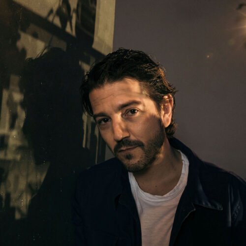 Diego Luna: «Basta ya del cinismo de la derecha con la emigración. No hay nación en el mundo que no sea de emigrantes»