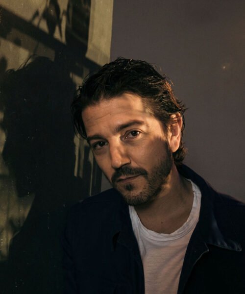 Diego Luna: «Basta ya del cinismo de la derecha con la emigración. No hay nación en el mundo que no sea de emigrantes»