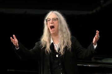 Patti Smith, en los Premios Princesa de Asturias: «Son tiempos difíciles donde el arte no es suficiente, votar es mucho más importante hoy»