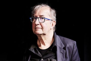 Guy Cassiers, el pope del teatro que disecciona Europa: «Querer olvidar de inmediato la Segunda Guerra Mundial nos hizo prisioneros de nuestro pasado»