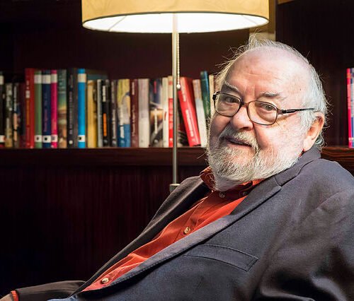 Muere a los 85 años José Luis García Sánchez, director de ‘Las truchas’, conversador infatigable y cronista en color de la España negra