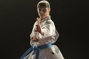 Karateka: Dar mito, pulir mito (***)