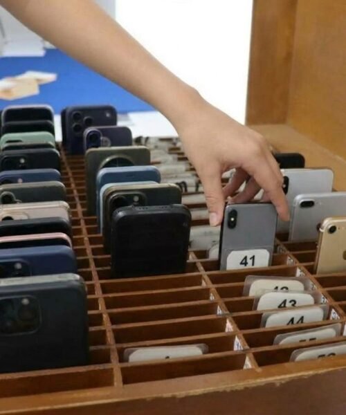 Inician este lunes asambleas sobre uso de celulares en escuelas